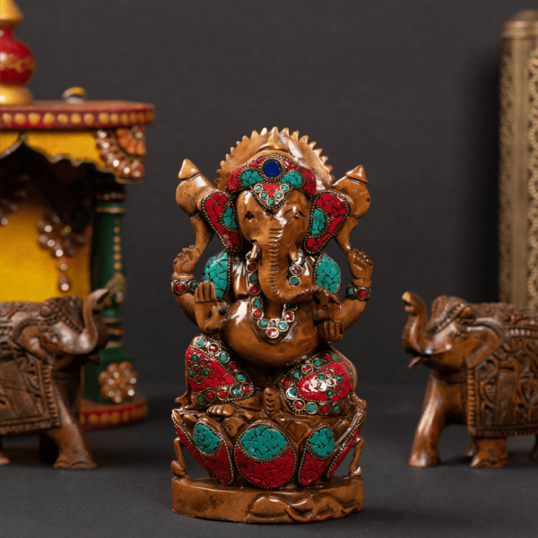 https://suryaarthandicrafts.com/wp-content/uploads/2024/10/WOODEN-firoza-Stone-Chipes-Work-Took-Ganesh1-600x600.png