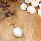 WHITE CONCH SHEL KEYCHAIN - Image 3