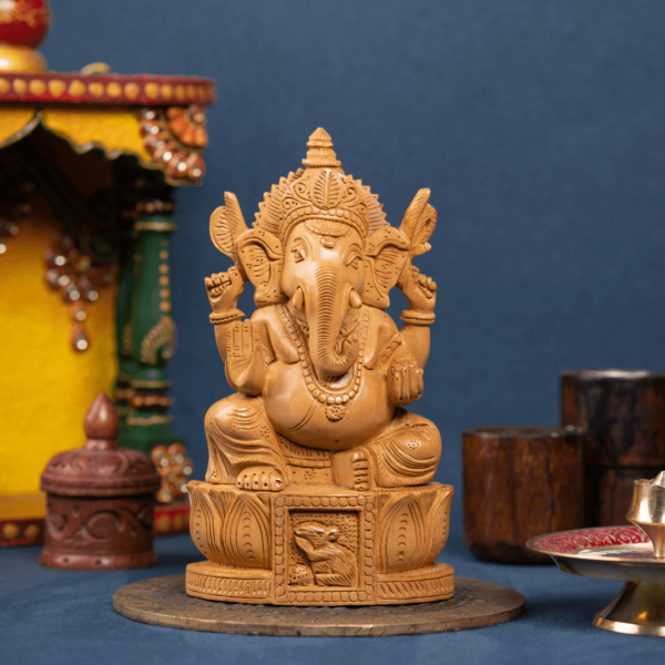 https://suryaarthandicrafts.com/wp-content/uploads/2024/10/wooden-Took-Fain-Carving-Ganesh4-600x600.png