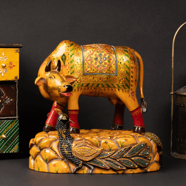 https://suryaarthandicrafts.com/wp-content/uploads/2024/12/WOODEN-GOLD-Embossed-PAINTING-COW-600x600.png